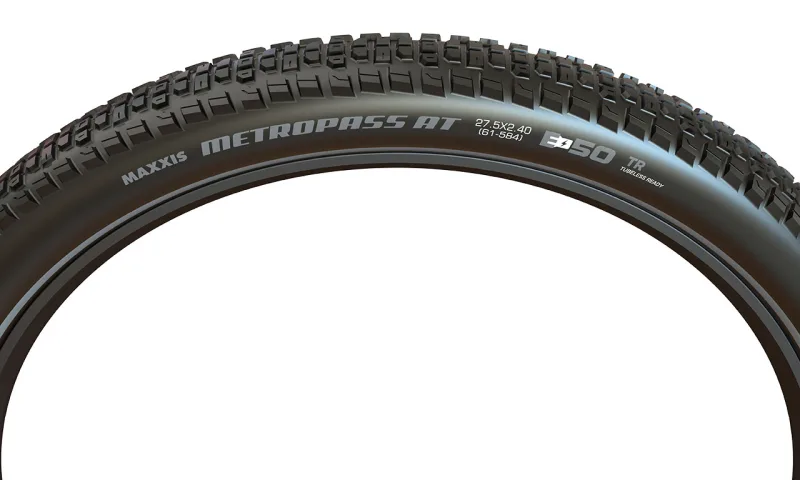 Покришка MAXXIS Metropass AT 29x2.60 (66-622) TPI-60 Wire 4 Season EXO MaxxProtect Tubeless Ready Reflective — 3