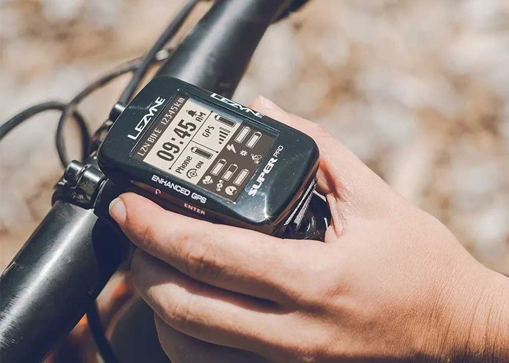 GPS компьютер LEZYNE SUPER PRO GPS Чорний Y13